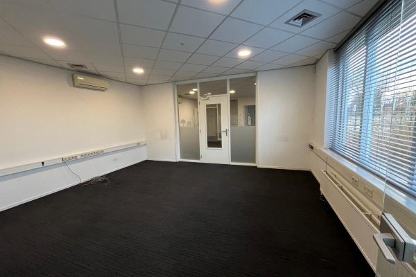 Randweg 1 Spijkenisse - Randweg 1, Spijkenisse