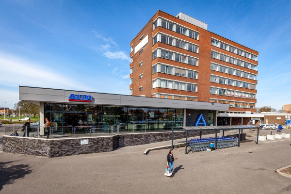 Hoogwerfsingel 2 Spijkenisse - Hoogwerfsingel 2, Spijkenisse